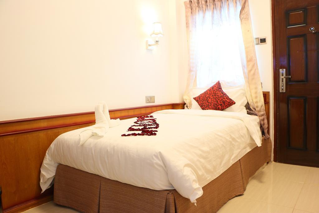 Mandalay White House Hotel Rom bilde
